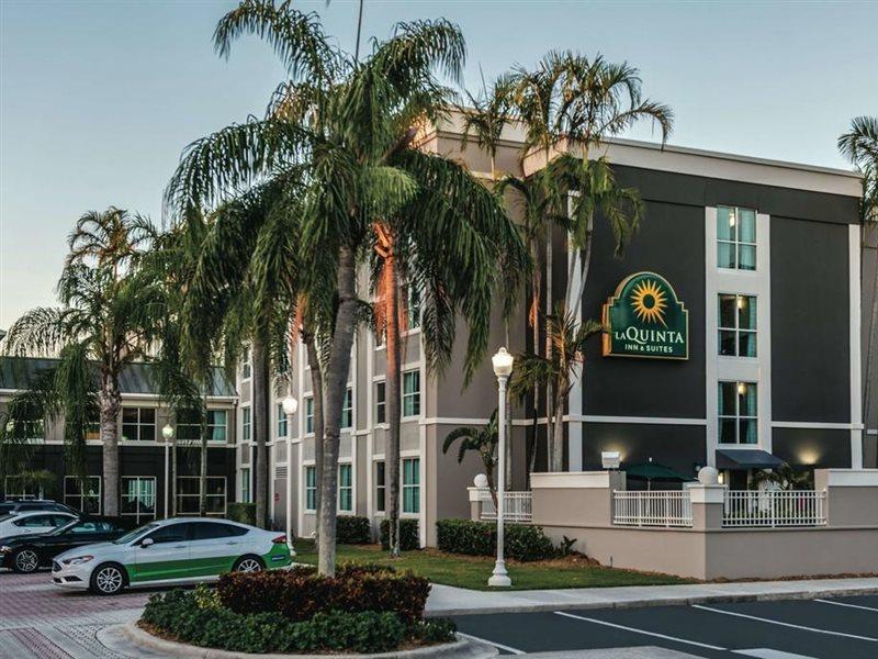 Hotel La Quinta By Wyndham Plantation At Sw 6Th St Exterior foto