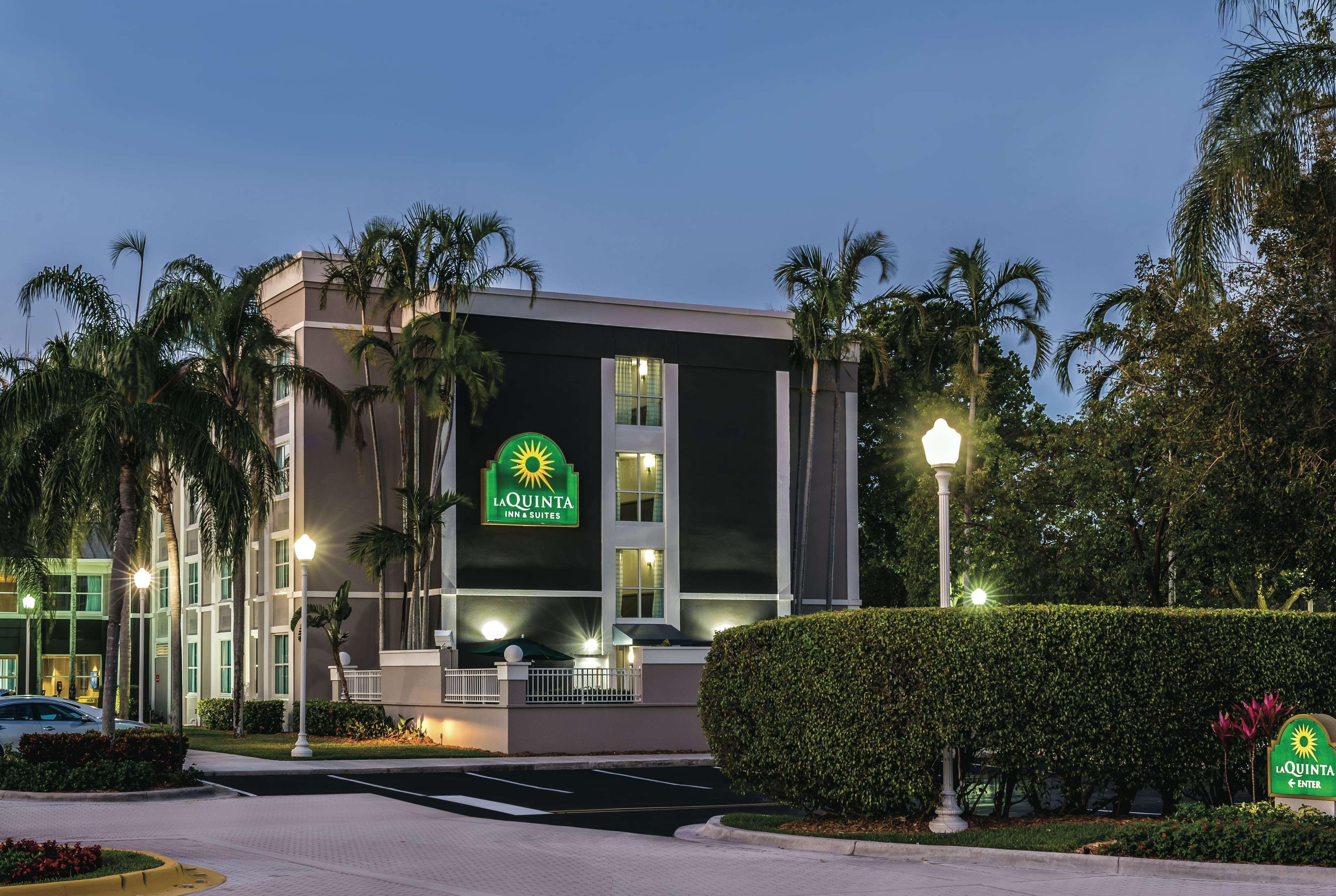 Hotel La Quinta By Wyndham Plantation At Sw 6Th St Exterior foto