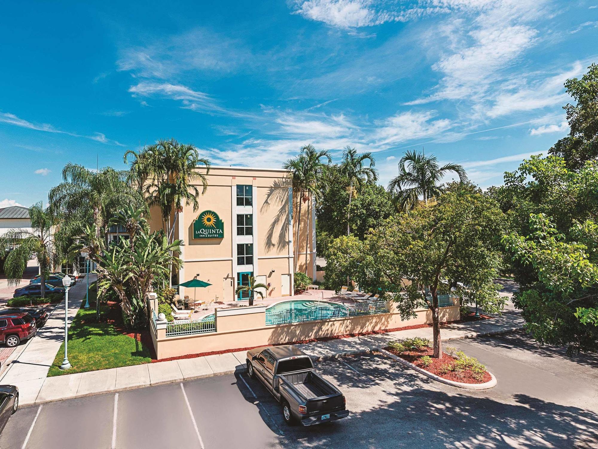 Hotel La Quinta By Wyndham Plantation At Sw 6Th St Exterior foto